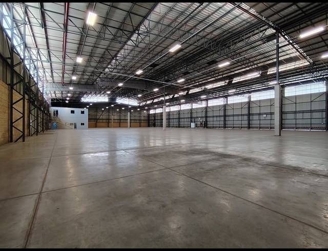 4,626M² WAREHOUSE TO LET IN GOSFORTH PARK